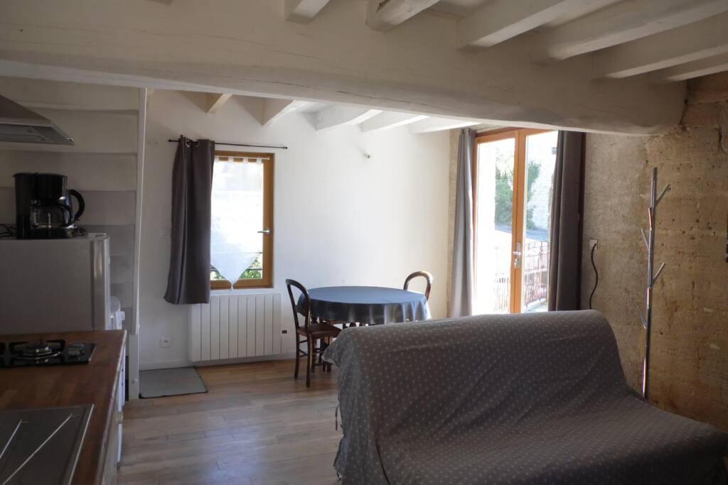 Maisonnette 40 m² avec parking privé Doue-en-Anjou Esterno foto
